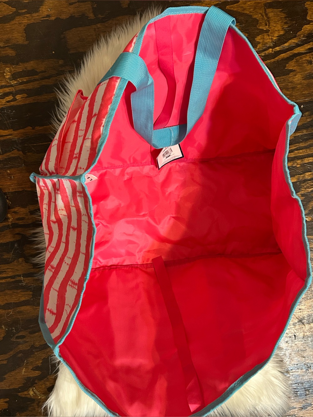 Crown & Ivy Pink Tie Dye Beach Bag - Picture 5 of 11